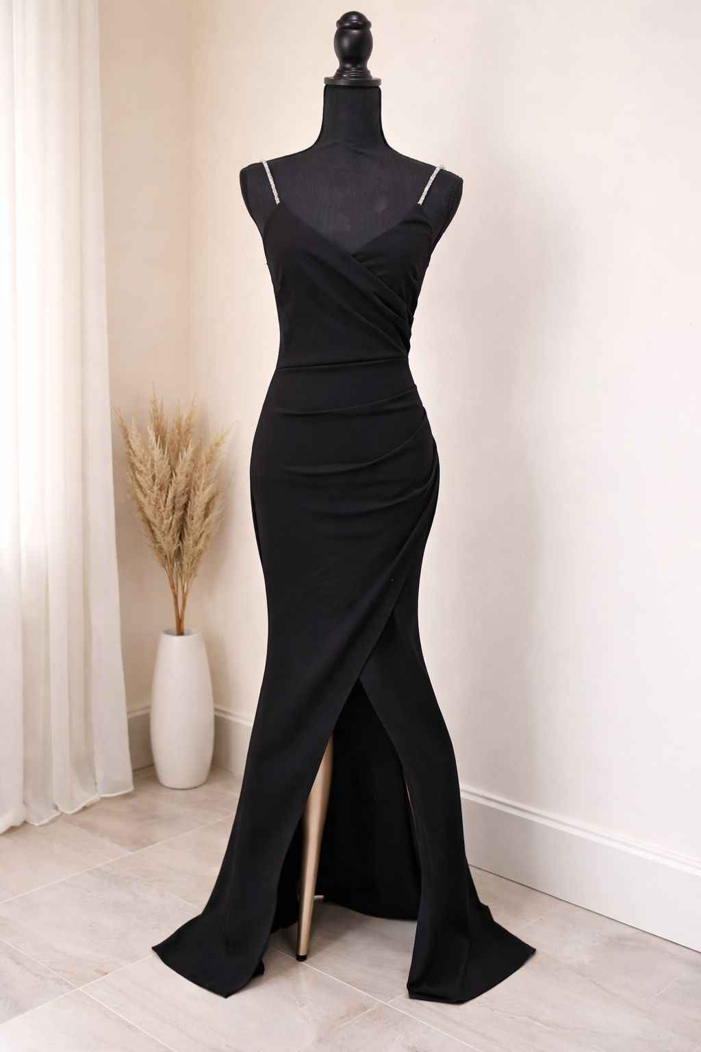 NOIR ÉLISE - Elegant. Seductive. Timeless.